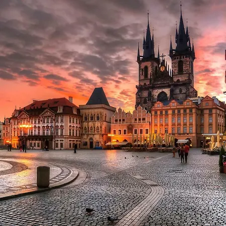 Spacious Near Wenceslas Square * Praga