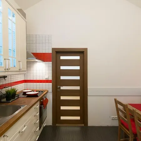 Spacious Near Wenceslas Square Apartment *